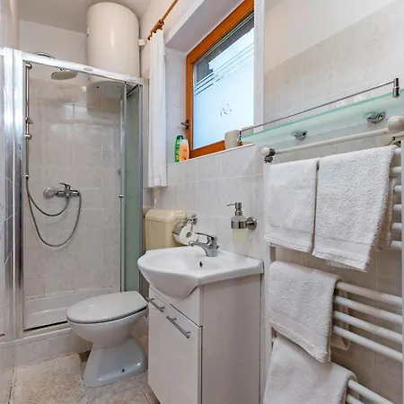 Oliva Apartment *